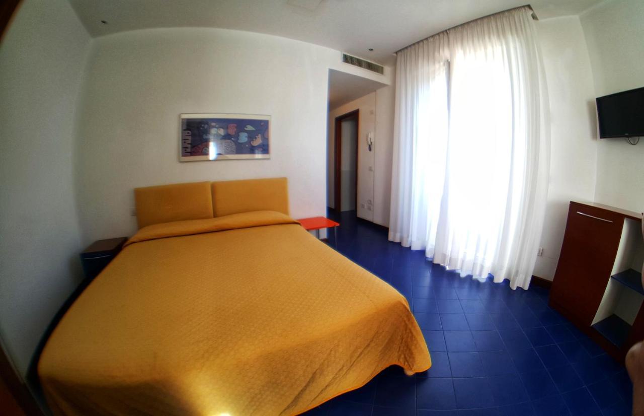 Residence Adriatico Gabicce Mare Exterior foto